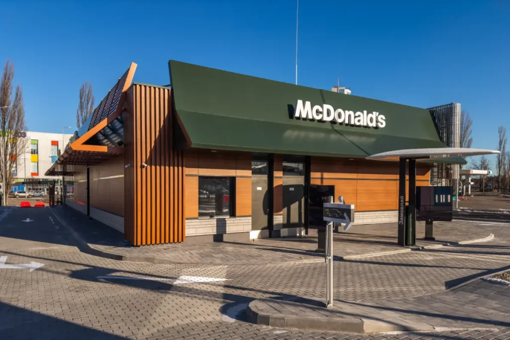 restaurant-mcdonalds-bazhana